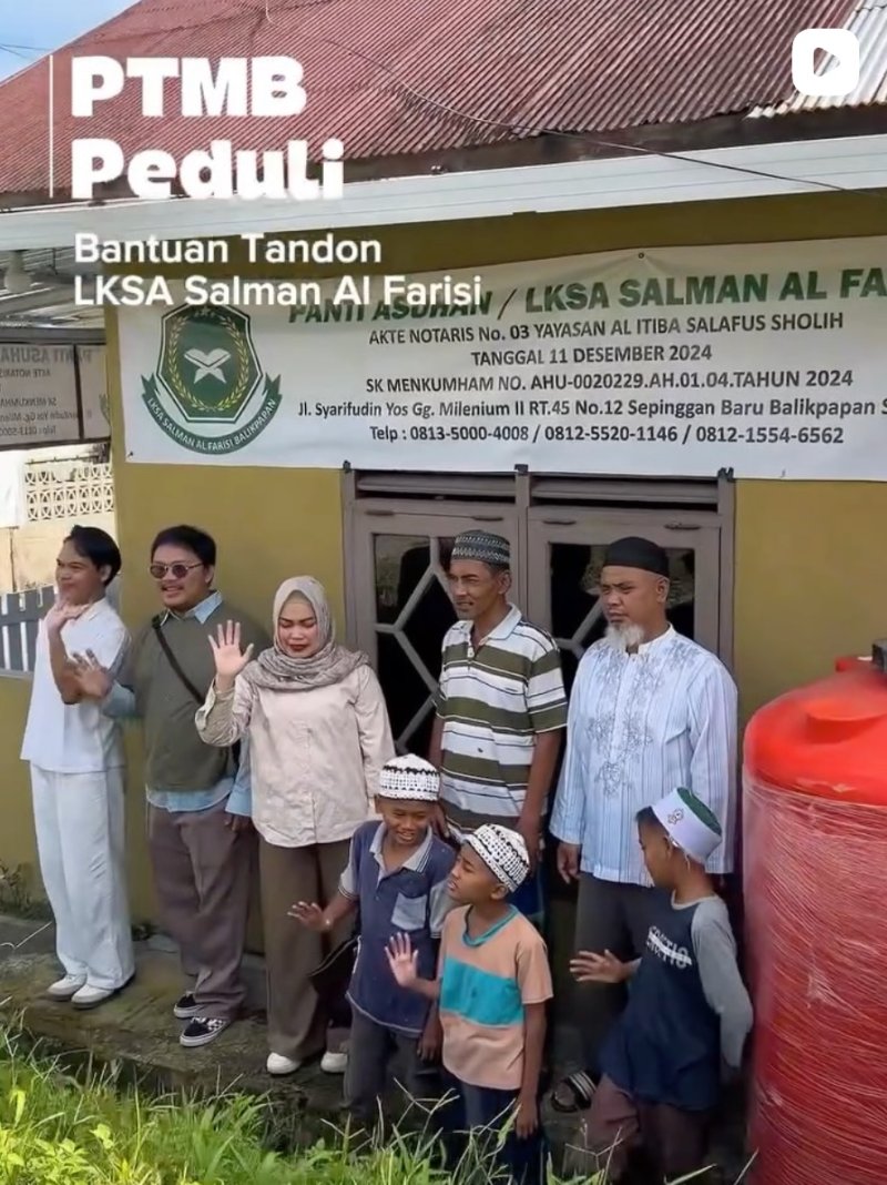 Perumda Tirta Manuntung Balikpapan menyerahkan bantuan 2 unit tandon air kepada LKSA Salman Al Farisi sebagai bagian dari program bantuan perusahaan.